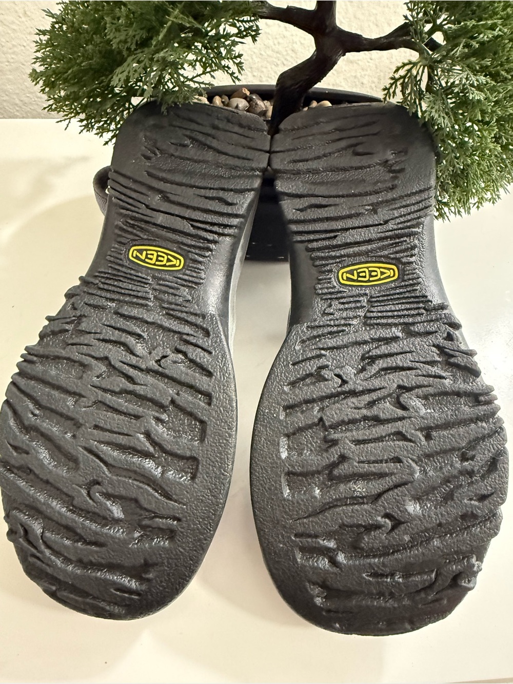 Keen Women's Charcoal Gray Open-Toe Sport Sandals - Picture 6 of 6